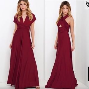 💕HOST PICK💕 Burgundy convertible dress